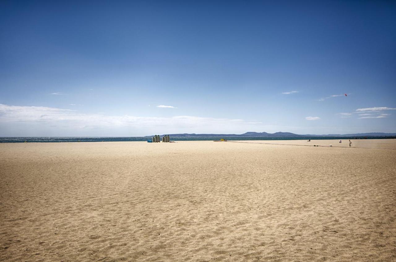 Welcs Estudio Precioso 049 Emp Frente Al Mar เอมปูเรียบราบา ภายนอก รูปภาพ